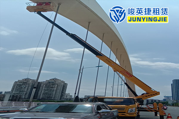 南宁柳州桥梁检测施工现场